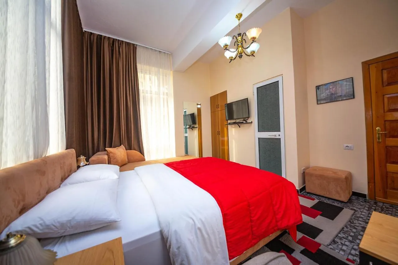 Hotel Pik Loti Tirana