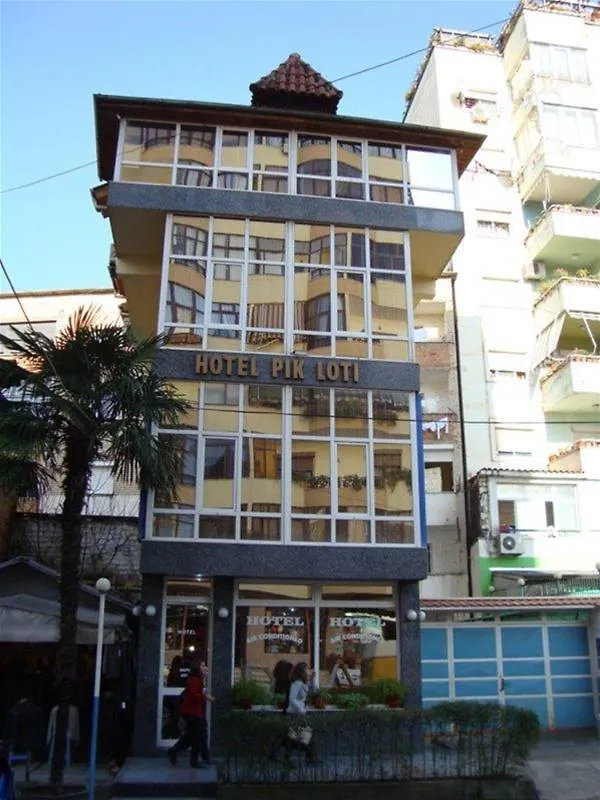 Hotel Pik Loti Tirana 3*,